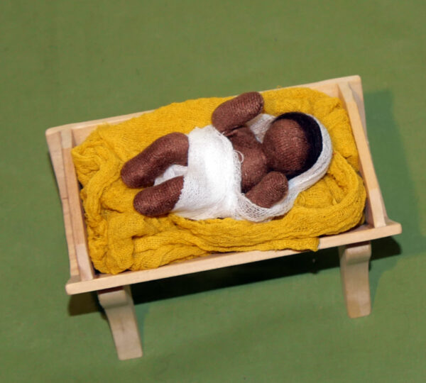 ABF Biblische Erzählfiguren Set Heilige Familie: Josef, Maria und Jesuskind mit Krippe – Bild 3