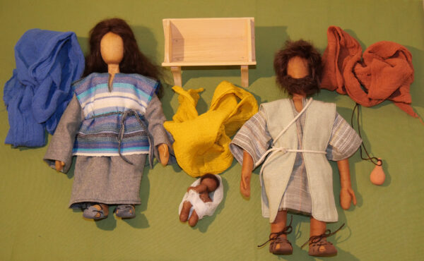 ABF Biblische Erzählfiguren Set Heilige Familie: Josef, Maria und Jesuskind mit Krippe – Bild 2