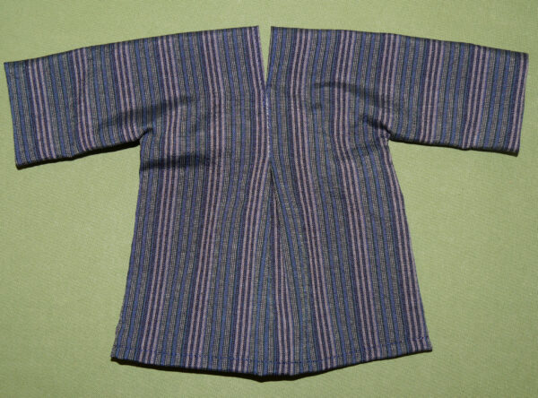 Kleid mit Halsschlitz dunkel gestreift grün-blau