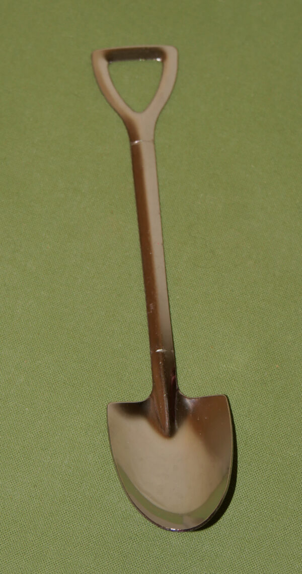 Metallspaten spitz