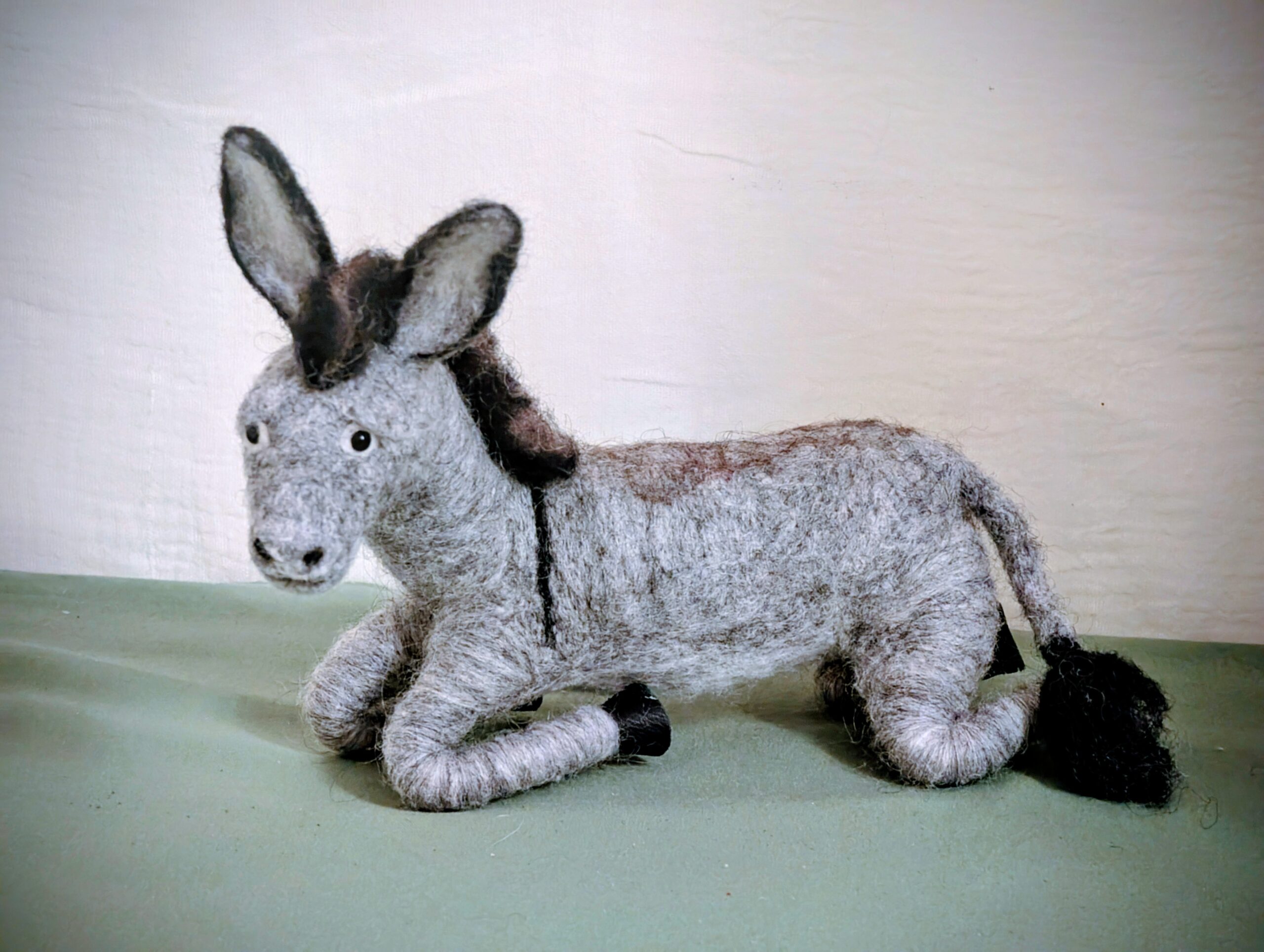 Esel gefilzt, beweglich – Bild 3